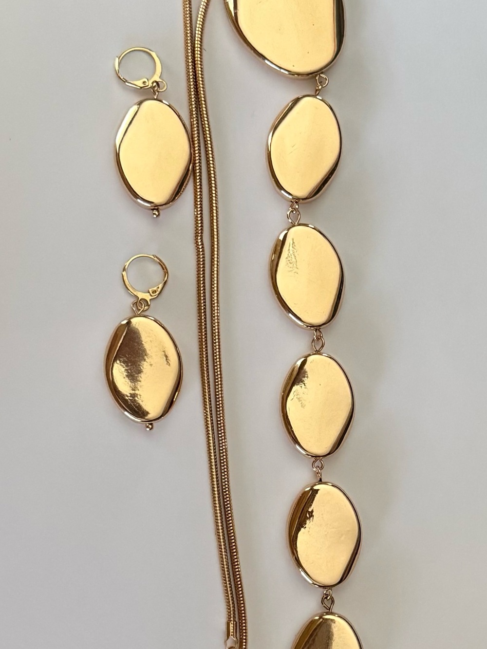 New high-polish gold statement jewelry set  drop-style Y-shaped pendant necklace